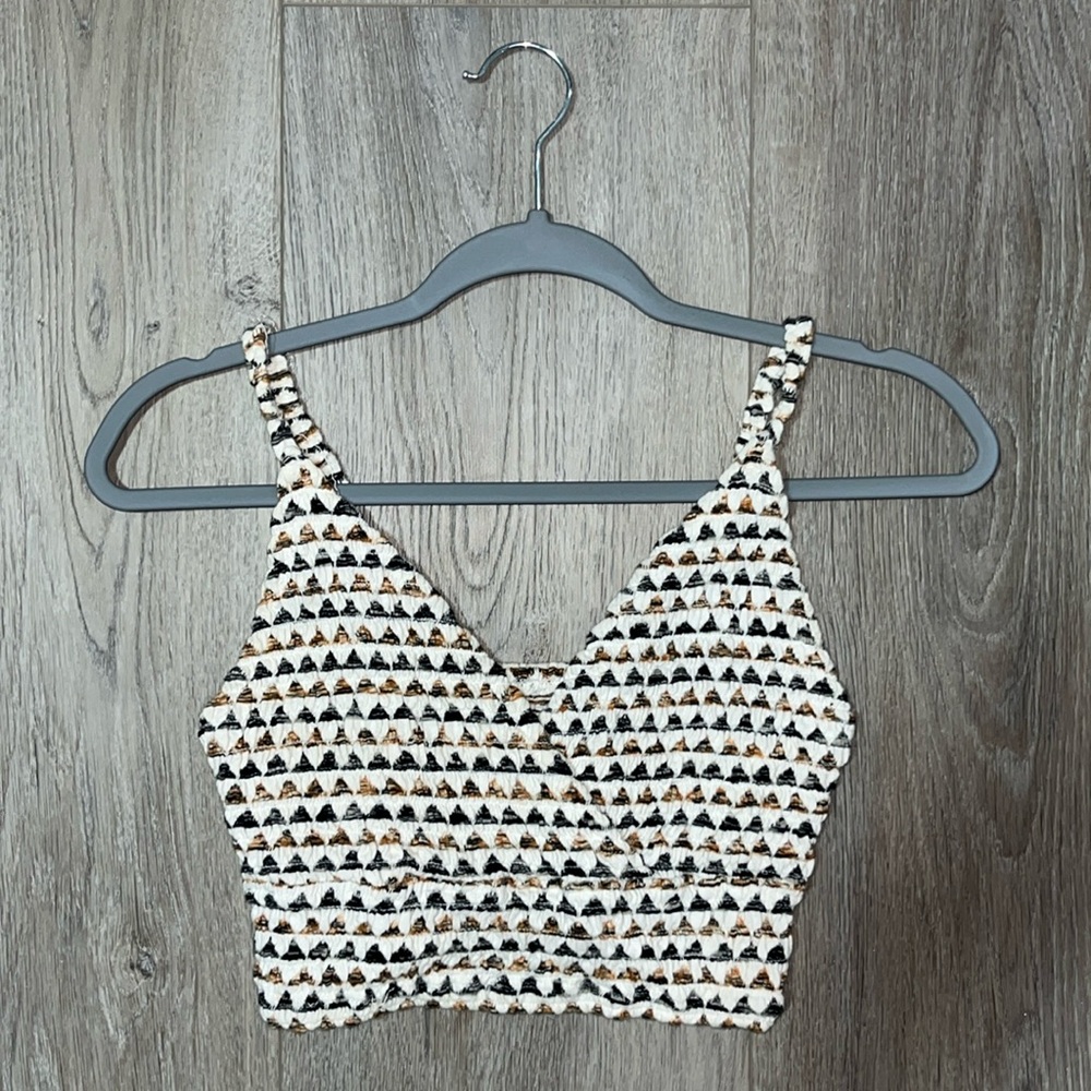 urban outfitters crop top